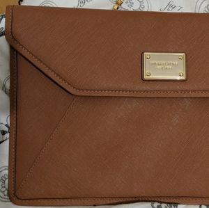 Michael Kors envelope pouch
